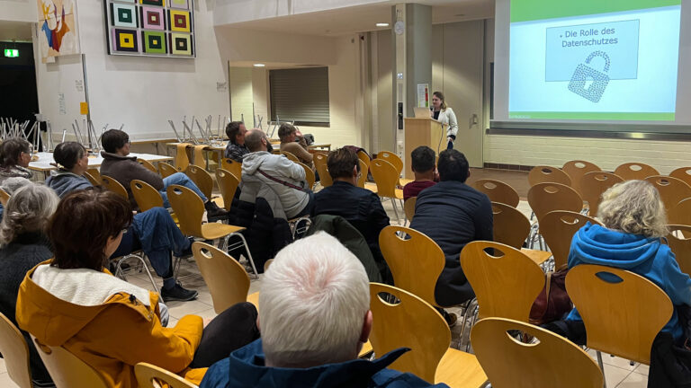 Breit gefächerte Informationen zur digitalen Medienkompetenz von Kindern und Jugendlichen